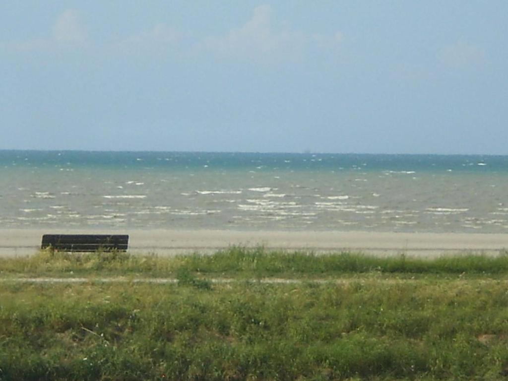 Gite Le Lac Cherrueix Exterior foto